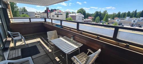 Balcony/terrace, Kattohuoneisto keskustassa in Lieksa