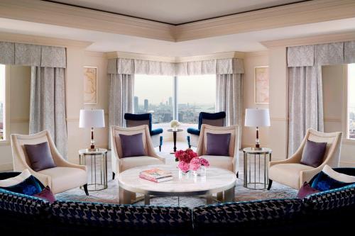 The Ritz-Carlton Suite, Presidential Suite, 1 King