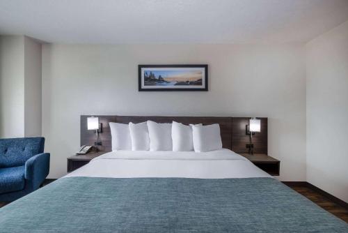 Days Inn by Wyndham Butte - image 14