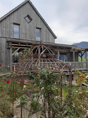 Ferienhaus mit Blick auf den Grimming