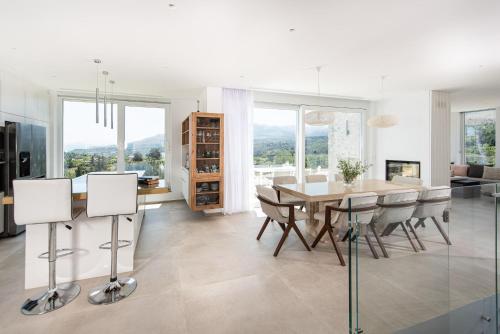 Facilities, Villa Inati in Fres