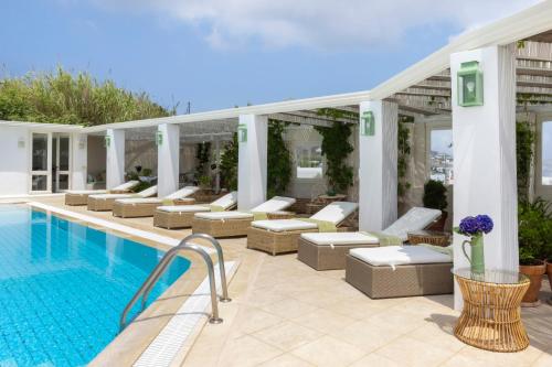 Dorion Hotel in Ornos