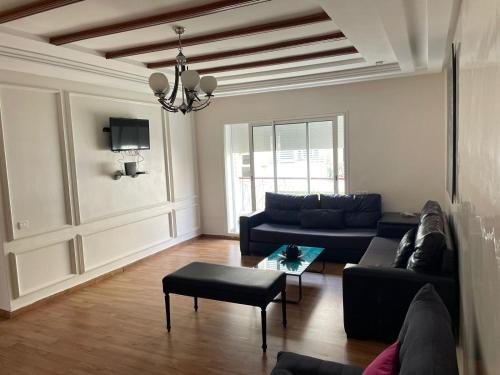 OASIS BEACH APPARTEMENT MEUBLe RESIDENCE FERMEE AVEC PISCINE TAMARIS 2 SIDI RAHAL in Sidi Rahal
