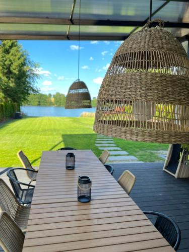 Lake House Borowe