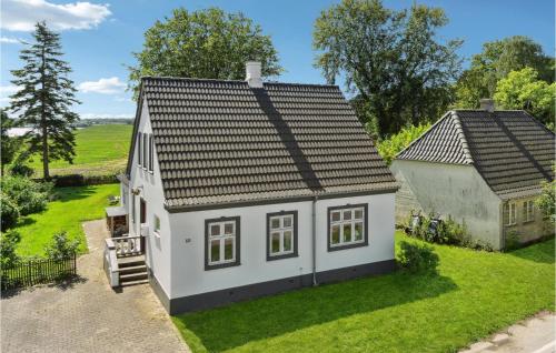  Beautiful Home In Humble With Wifi And 2 Bedrooms, Pension in Humble bei Kædeby Haver