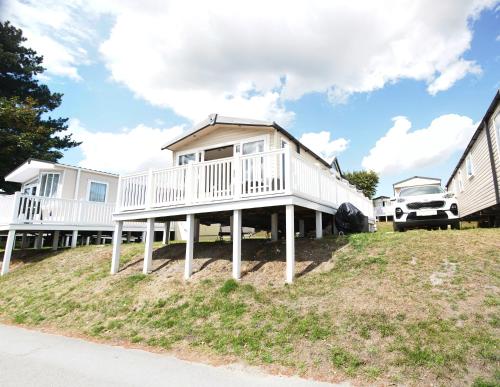 Sea Breeze Cabin