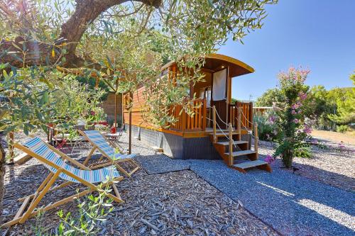 Roulotte au cœur des vignes, Hyères - Camping - Hyères