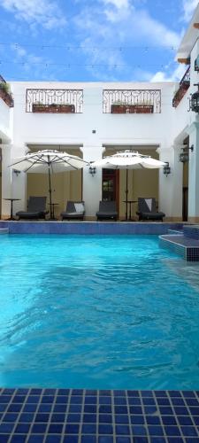 483285333 GRAN HOTEL VICTORIA