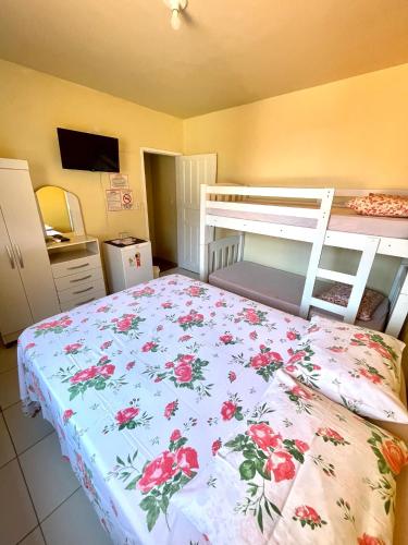 Quadruple Room image 5