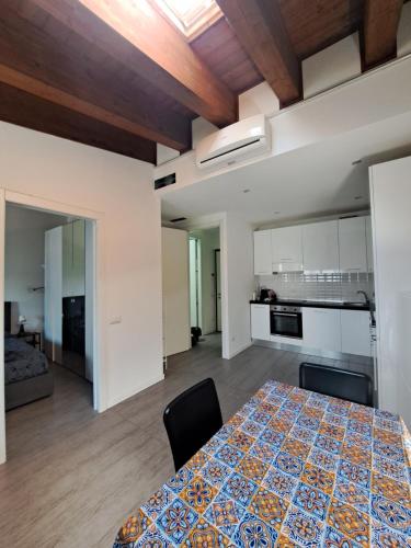 LUX Apartment 2 Milano Metro M2 3