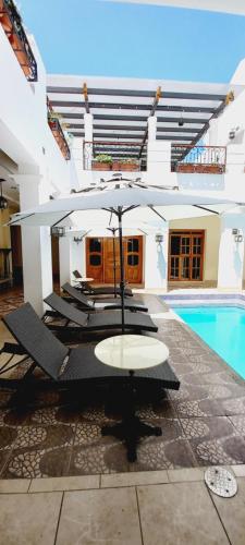 483304068 GRAN HOTEL VICTORIA