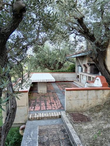 設施, Villino Sabina in 奇維泰拉德爾特龍托