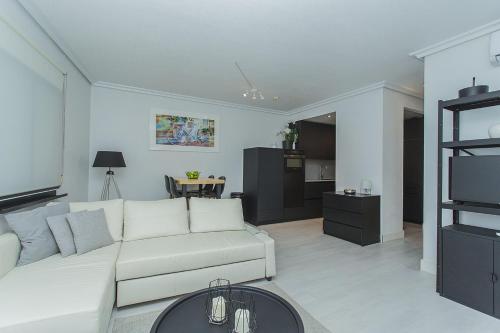 239 Amazing Penthouse Cabo Roig-Alicante Holiday - image 2