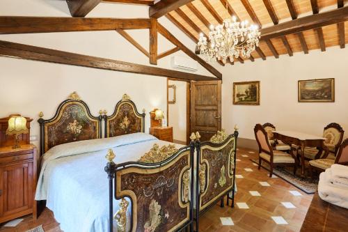 Deluxe Villa image 9