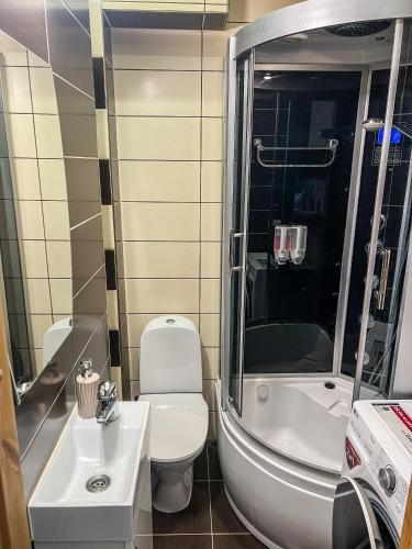 Shower, ARKA Apartment Parnu mnt in Kitsekula