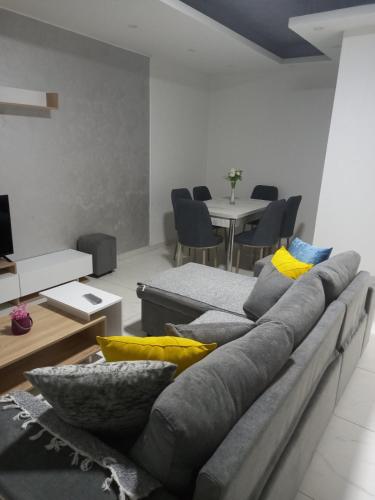 IN LUX Apartment & Spa Skopje, Bardovci