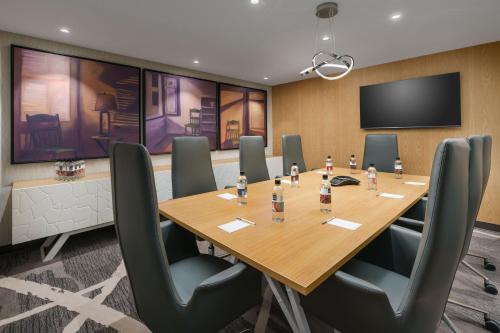 SpringHill Suites by Marriott New York Manhattan Chelsea - image 6