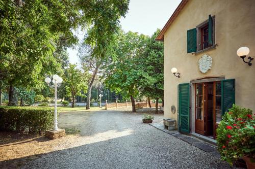 Deluxe Villa image 1