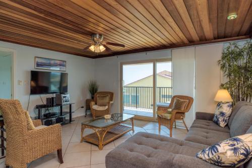 Sea Gull Beachfront Condos by Padre Getaways - image 13