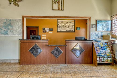 Super 8 by Wyndham Alamosa photo 4