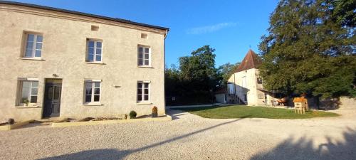 Suite privée indépendant dans ancien pigeonniet