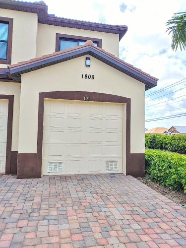 Luxury Oasis - Pool, BBQ, Patio - Cape Coral, Florida