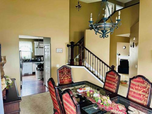 The Falmouth Villa with Peloton Bike