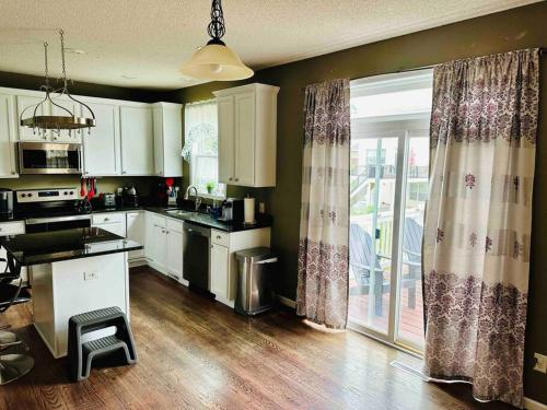 The Falmouth Villa with Peloton Bike in Shakopee, USA