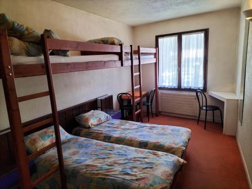 Chambre Quadruple avec Salle de Bains Privative 1 Vallouise