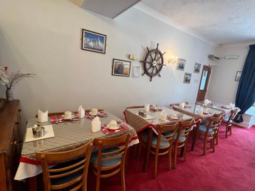 Berry Hotel - image 9