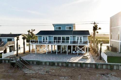 Enjoy Sunrise every morning Beach House in Ponte Vedra Beach, USA