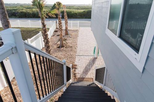 Enjoy Sunrise every morning Beach House in Ponte Vedra Beach, USA