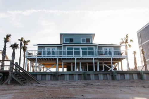Enjoy Sunrise every morning Beach House in Ponte Vedra Beach, USA