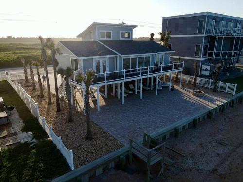 Enjoy Sunrise every morning Beach House in Ponte Vedra Beach, USA