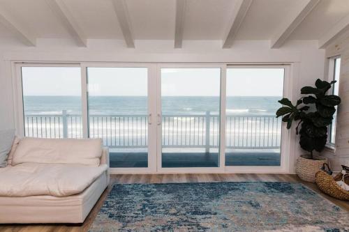 Enjoy Sunrise every morning Beach House in Ponte Vedra Beach, USA
