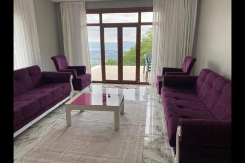 Kocaeli'nde Körfez Manzaralı Doğayla Başbaşa Tatil