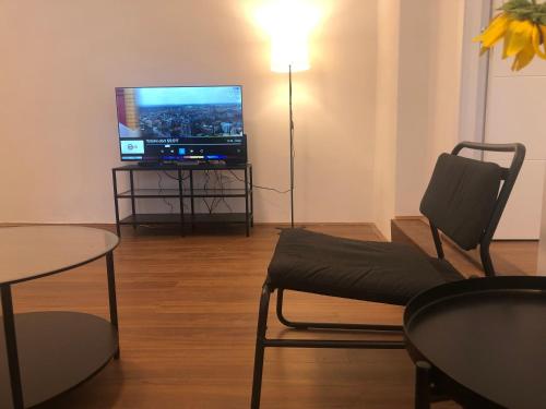 Comfortable and spacious apartment in one of Belgrade’s most exclusive neighbourhoods - image 3