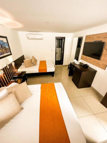 Twin Room image 10
