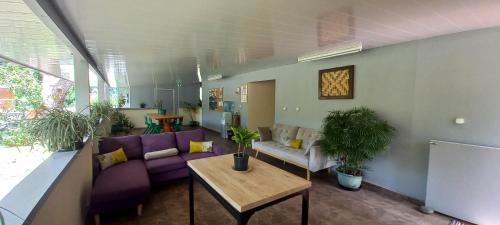 . PENSION TOKA EVA