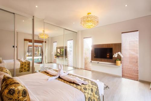 Luxury Minimalist 4-Bedroom Villa in Seminyak