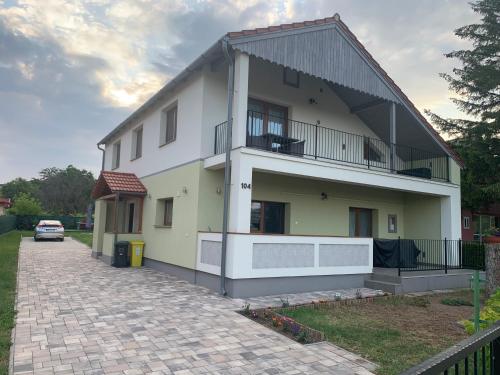 Pine&Chill Apartments in Veszpremi