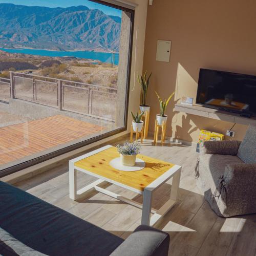 Reflejo del Lago - Cabañas frente al Dique Potrerillos (Reflejo del Lago - Cabanas frente al Dique Potrerillos) in Valle Del Sol (Potrerillos)