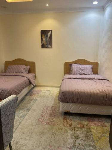 Modern Apartment - image 13