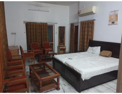 Lucknow Home Stay, Lucknow