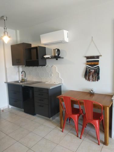 Kitchen, Kykeon Studios in Katelios