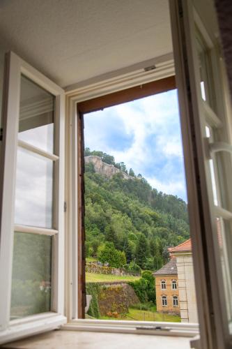 Moderne Ferienwohnung mit Festungsblick im Zentrum