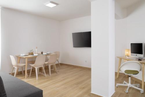 3 hab dobles, 2 baños, AC, junto al Casco Viejo OL, Bilbao (photo 4)