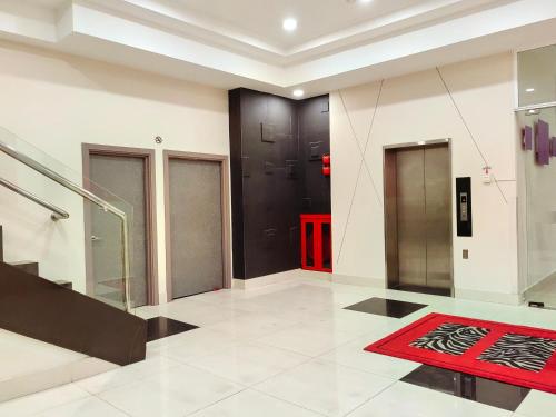 Hotel 98 Room Type - Deluxe Twin Room (No Window)