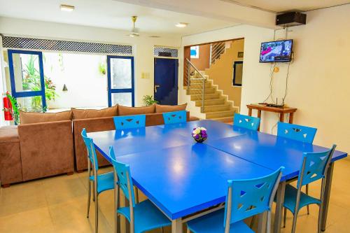 Shared lounge/TV area, Blackberry villa in Narahenpita