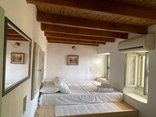 Petrino 2 - Traditional Lerian House in Other